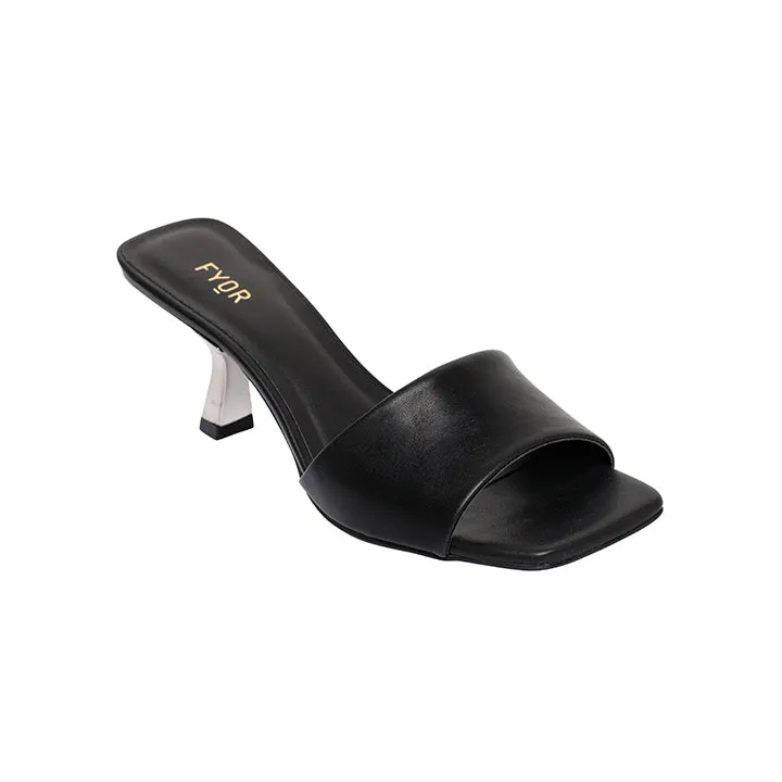 Comma Heeled Sandal BCM 109