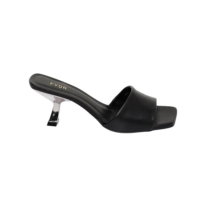 Comma Heeled Sandal BCM 109