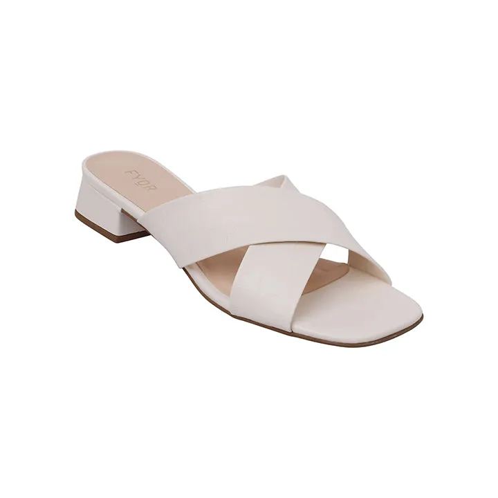 Crisscross Low Box Heeled Sandal BCM 121