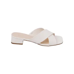 Crisscross Low Box Heeled Sandal BCM 121