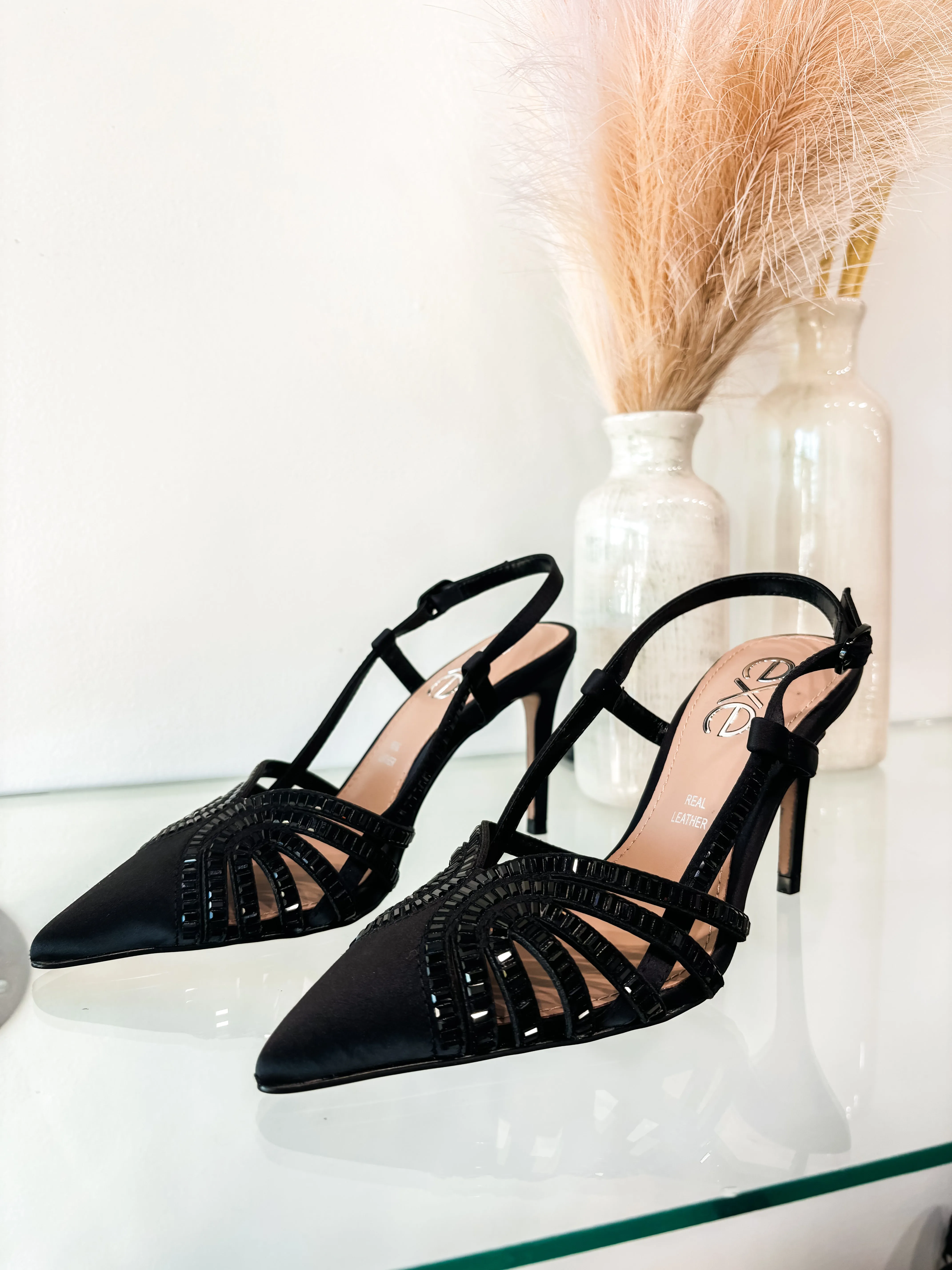 Ex Eva Studded Heel - Black