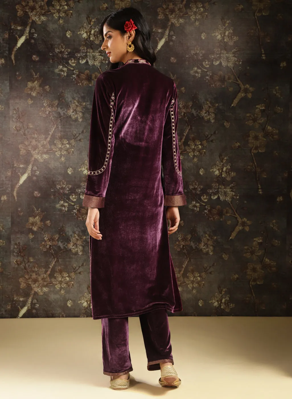 Purple Embroidered Velvet Kurta Set with Button Detailing