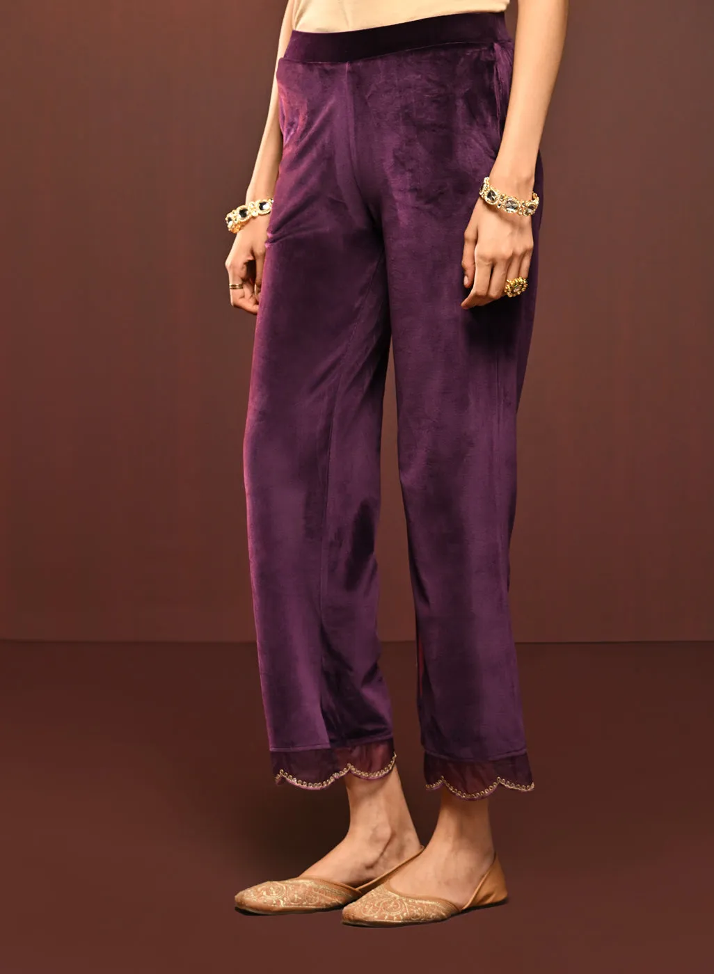 Rukhsana Purple Embroidered Velvet Kurta Set for Women