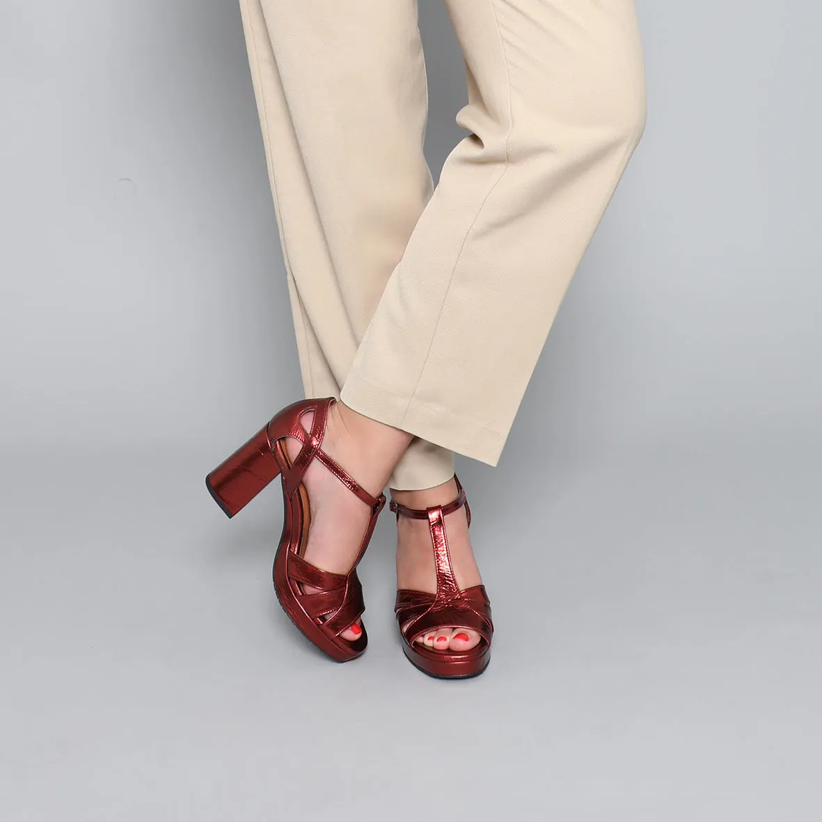 Valerie Red Metallic