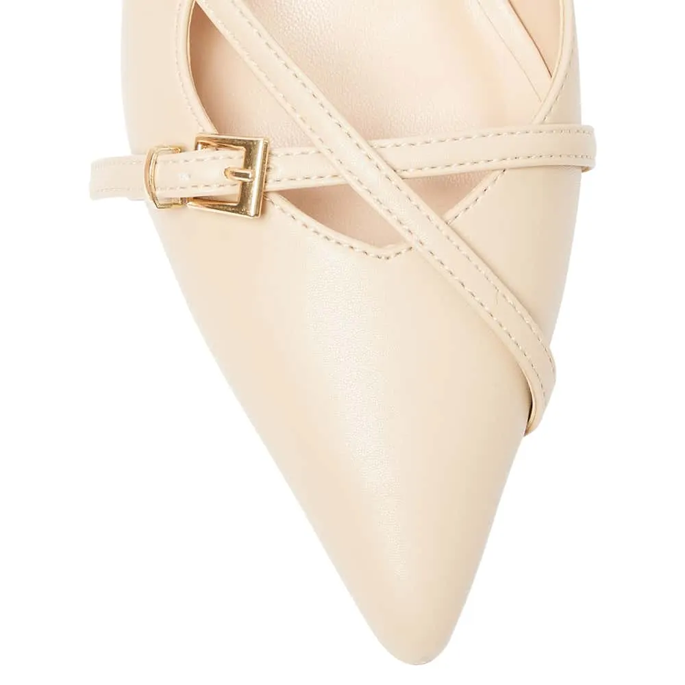 Veronica Heel in Camel Smooth