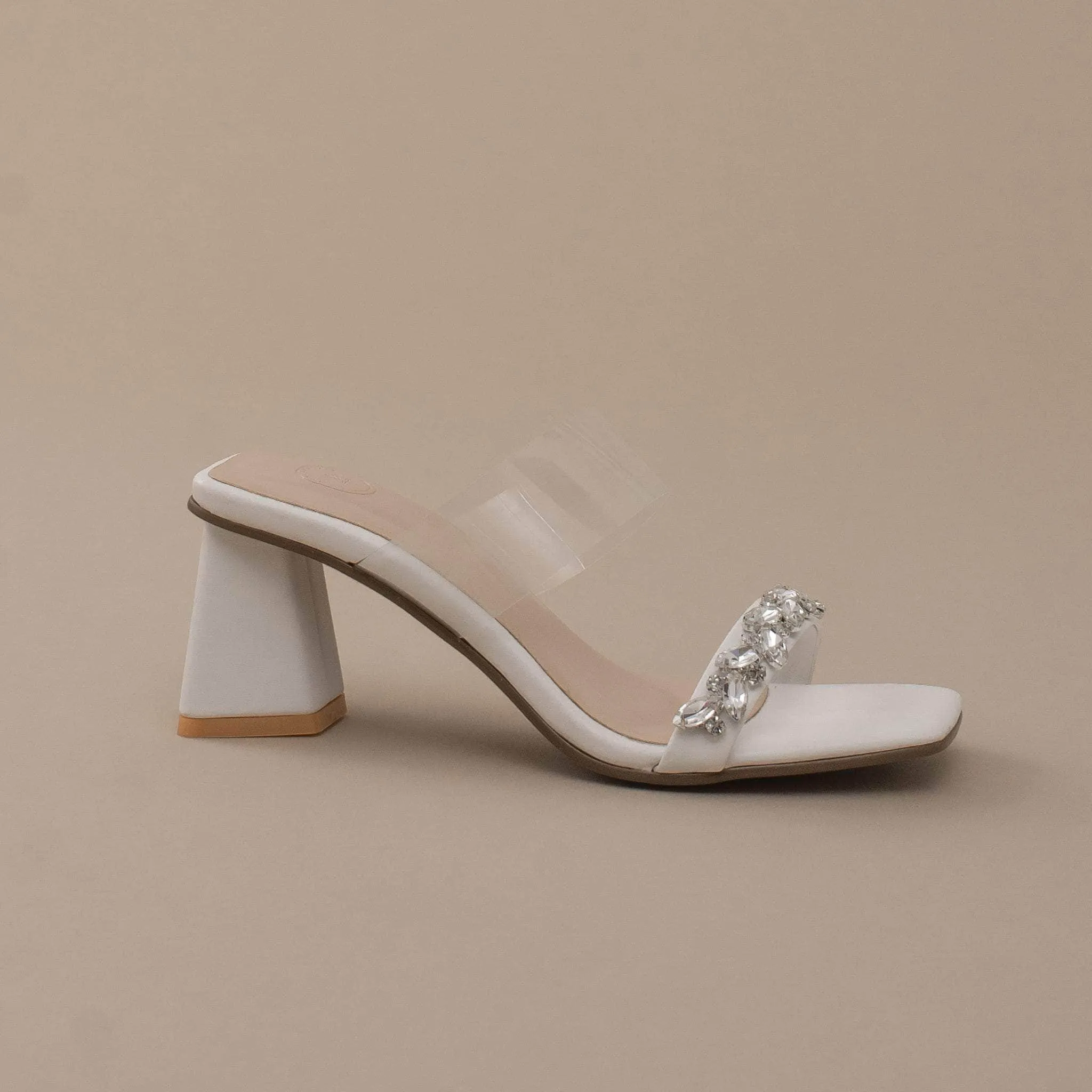 Yumi Nirvi Le Blanc